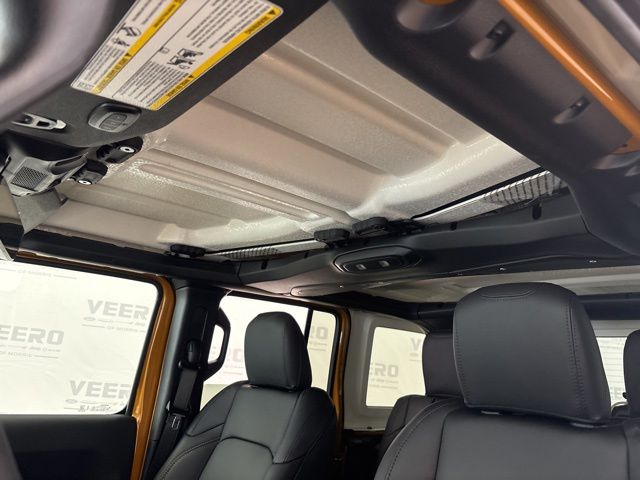 2026 Jeep Wrangler 4-Door Sahara - Photo 29