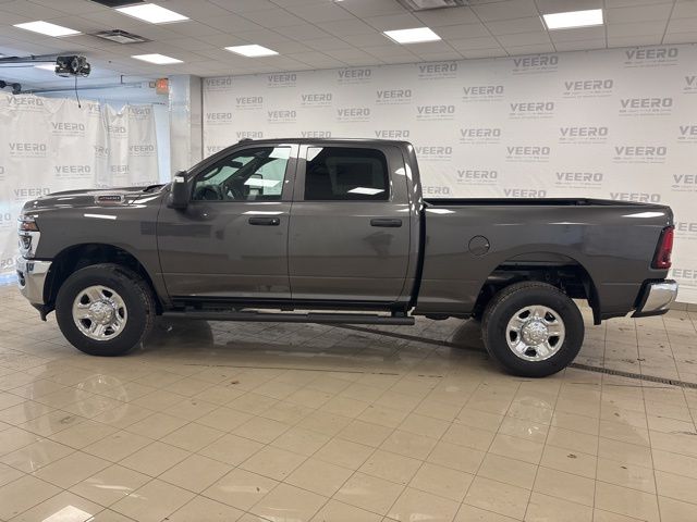 2026 RAM 2500 Tradesman - Photo 2