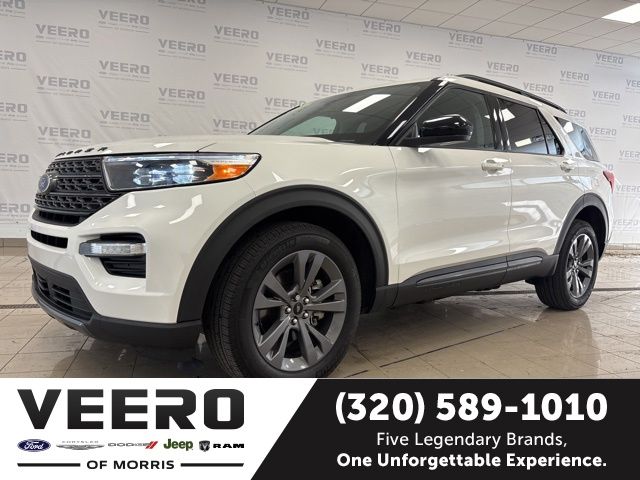2023 Ford Explorer XLT 4WD's photo