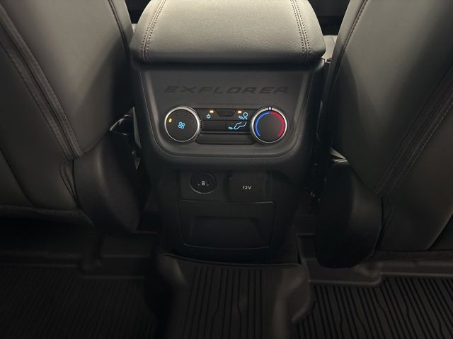 2026 Ford Explorer Active - Photo 18