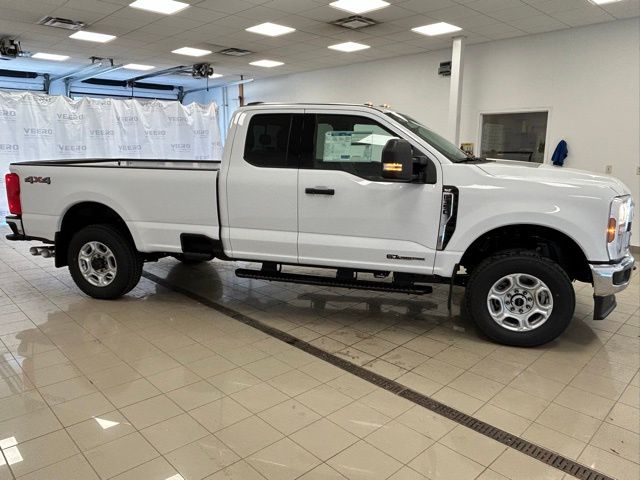 2026 Ford F-350 Super Duty XLT - Photo 6