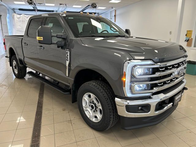 2026 Ford F-350 Super Duty XLT - Photo 8