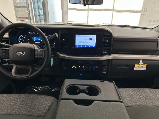 2026 Ford F-350 Super Duty XLT - Photo 16