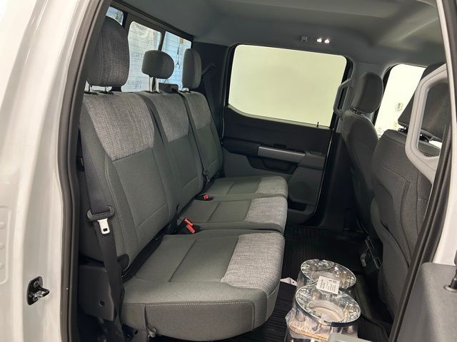 2026 Ford F-350 Super Duty XLT - Photo 27