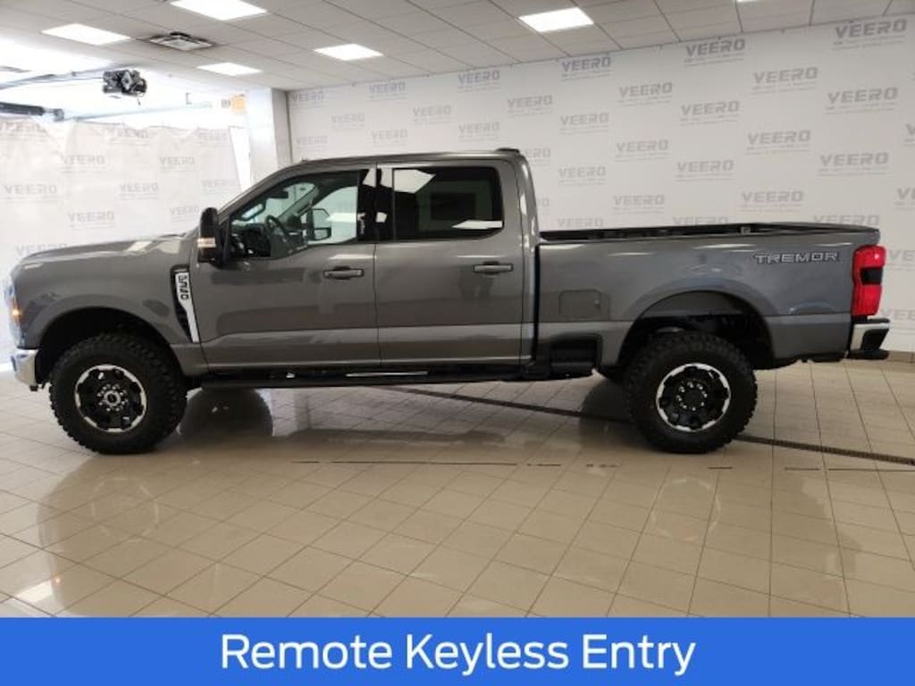 New 2026 Ford F-350 F-350® Lariat® Truck Crew Cab