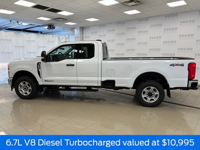 2026 Ford F-350 Super Duty XLT - Photo 2