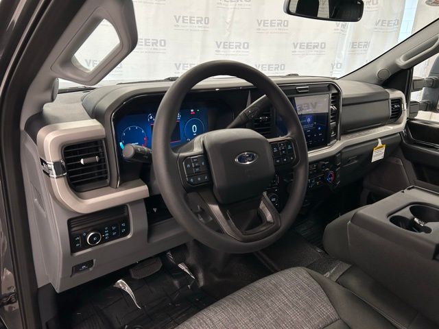 2026 Ford F-350 Super Duty XLT - Photo 9