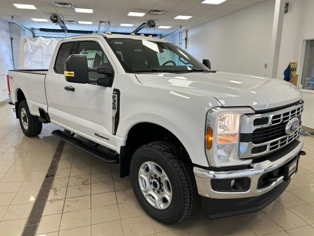 2026 Ford F-350 Super Duty XLT - Photo 8