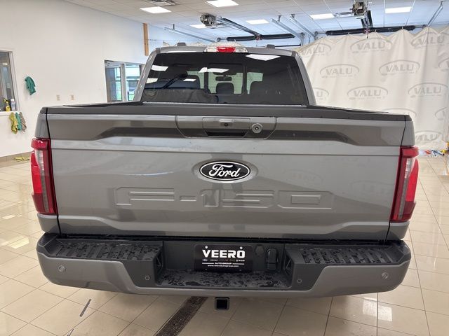 2025 Ford F-150 XLT photo 4