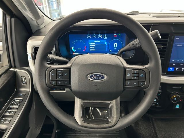 2026 Ford F-350 Super Duty XLT - Photo 16