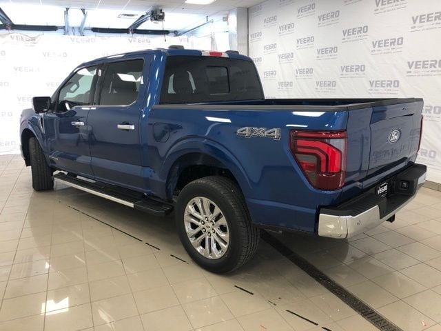 2025 Ford F-150 Lariat photo 3