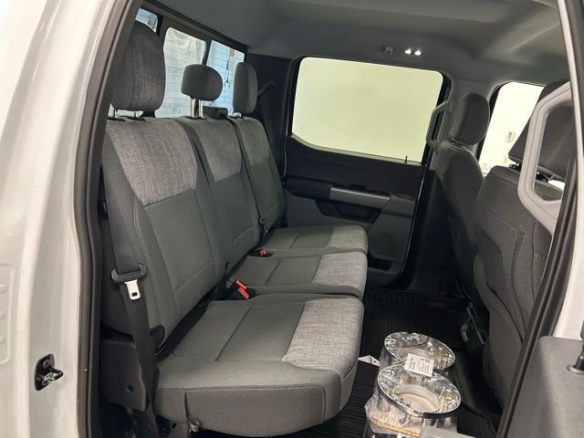 2026 Ford F-350 Super Duty XLT - Photo 25