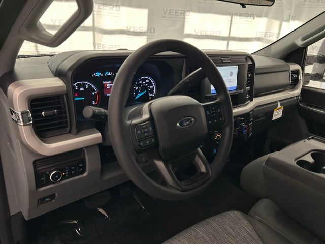 2026 Ford F-350 Super Duty XLT - Photo 9