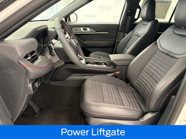 2026 Ford Explorer ST-Line - Photo 15