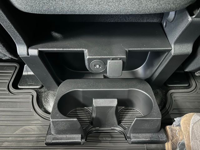 2026 Ford F-350 Super Duty XLT - Photo 24