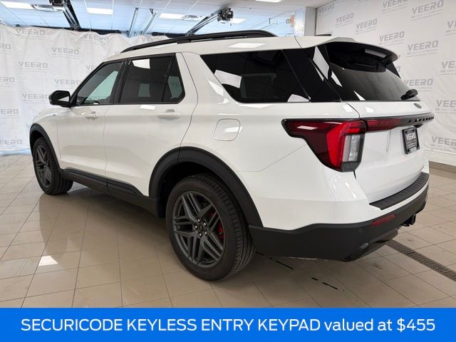 2026 Ford Explorer ST-Line - Photo 12