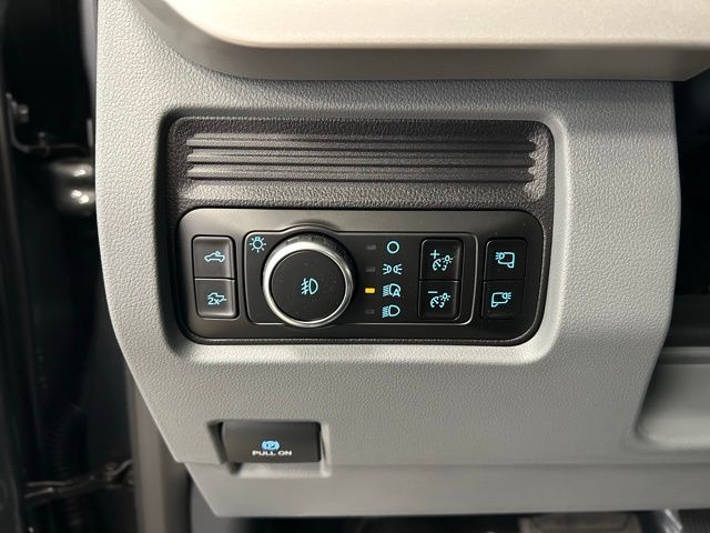 2026 Ford F-350 Super Duty XLT - Photo 14