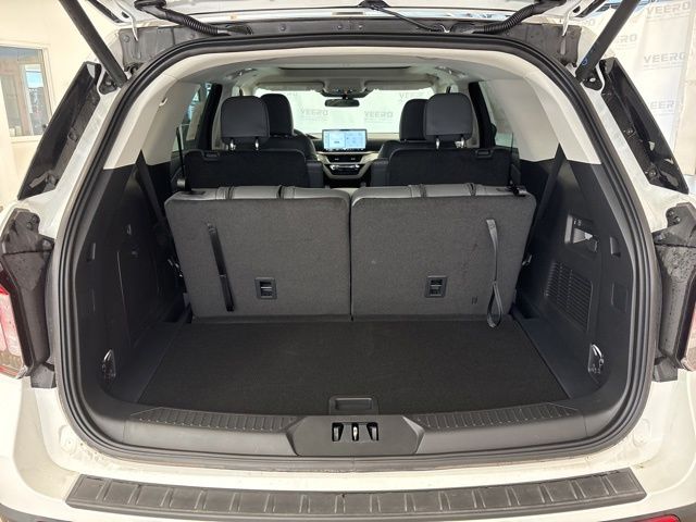 2026 Ford Explorer Active - Photo 21