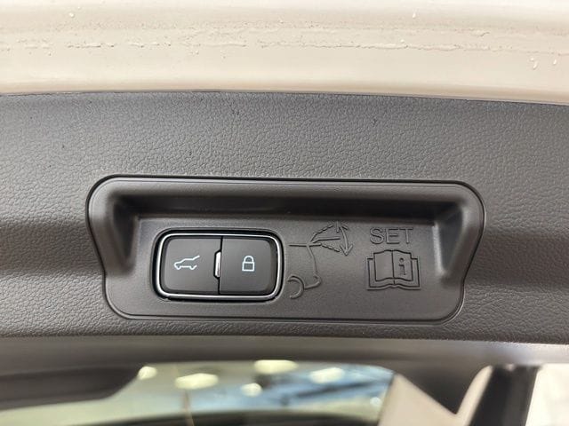 2026 Ford Explorer Active - Photo 25