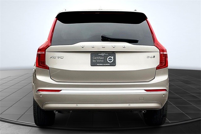 2023 Volvo XC90 Ultimate photo 4
