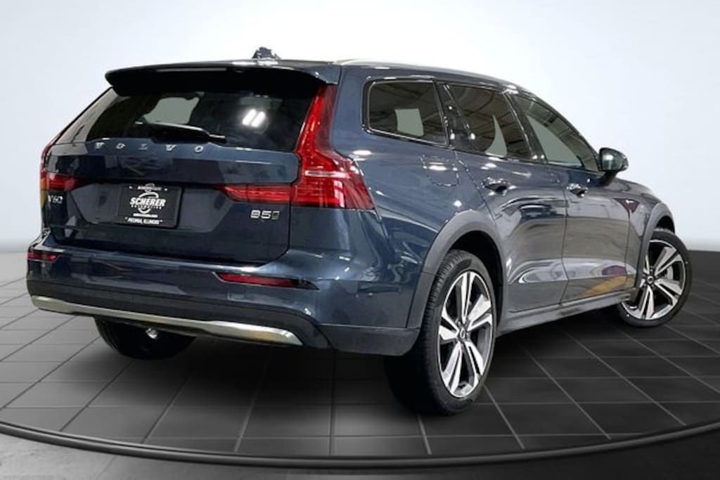 Certified 2025 Volvo V60 Cross Country B5 Plus Wagon