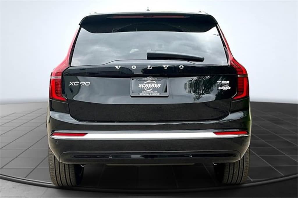 Used 2025 Volvo XC90 plug-in hybrid T8 (2025.5) Plus 7-Seater SUV
