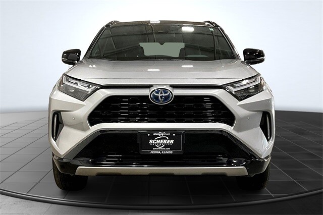 2024 Toyota RAV4 Hybrid XSE photo 3