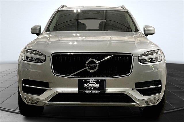 2017 Volvo XC90 T6 Momentum photo 2