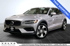 2026 Volvo V60 Cross Country B5 Plus Wagon