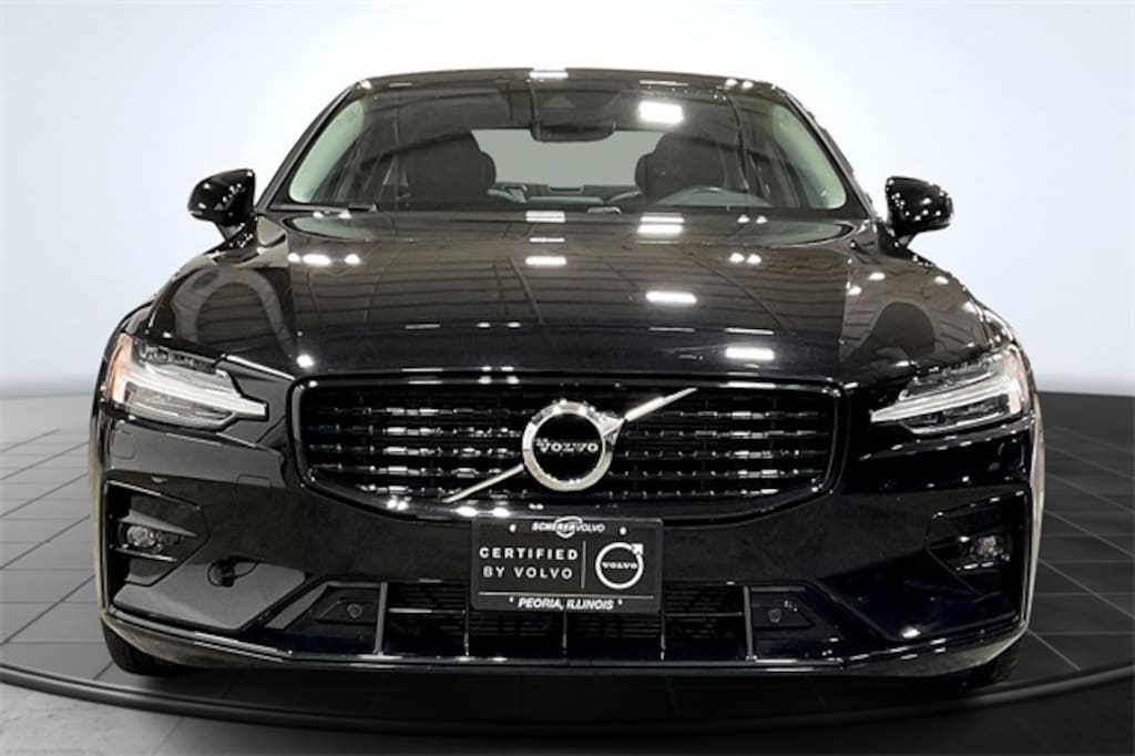 Certified 2022 Volvo S60 B5 Momentum Sedan