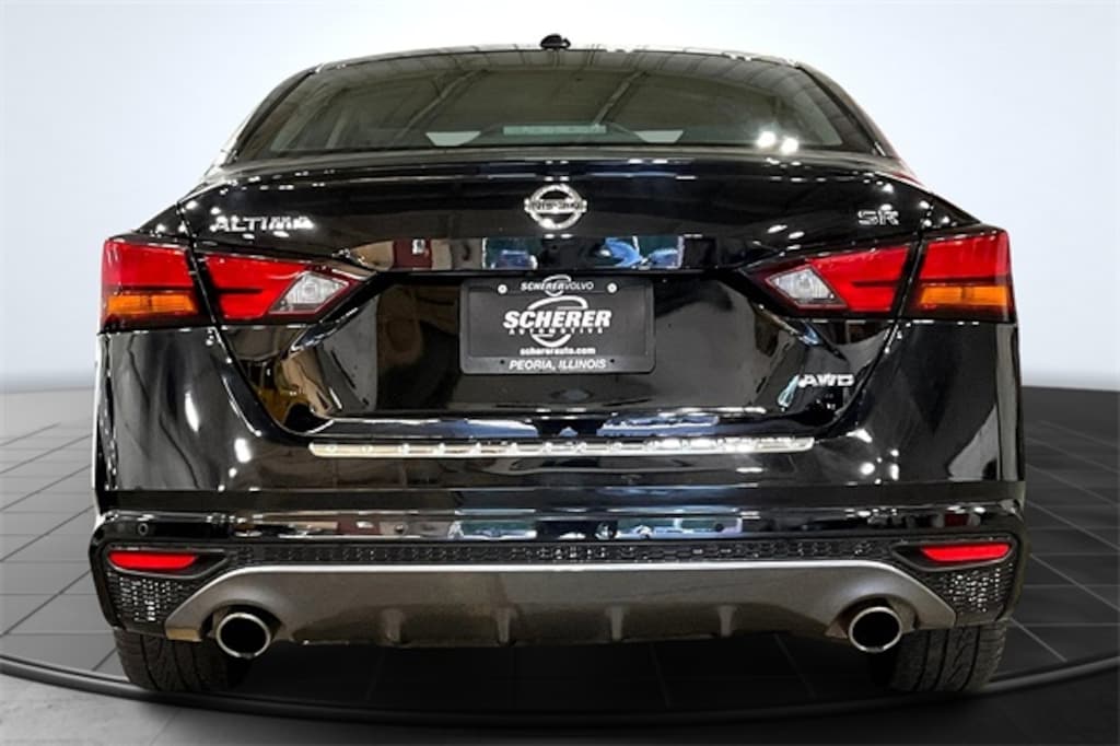 Used 2021 Nissan Altima 2.5 SR Sedan