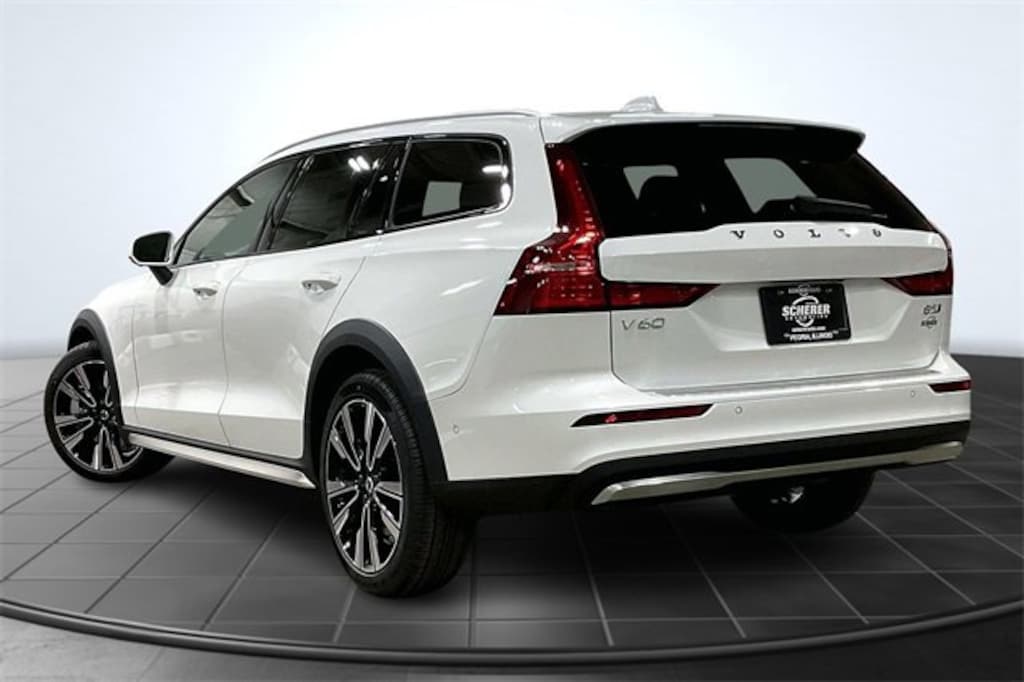 Used 2026 Volvo V60 Cross Country B5 Ultra Wagon