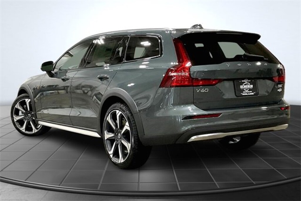 New 2026 Volvo V60 Cross Country B5 Ultra Wagon