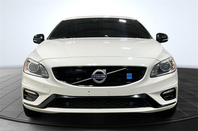 2017 Volvo V60 Polestar photo 2