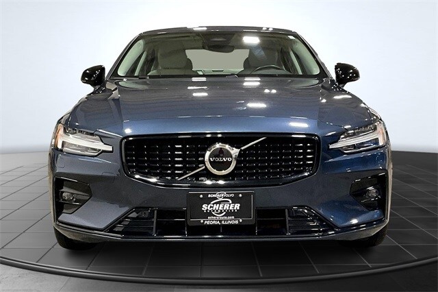 2024 Volvo S60 B5 Core photo 3