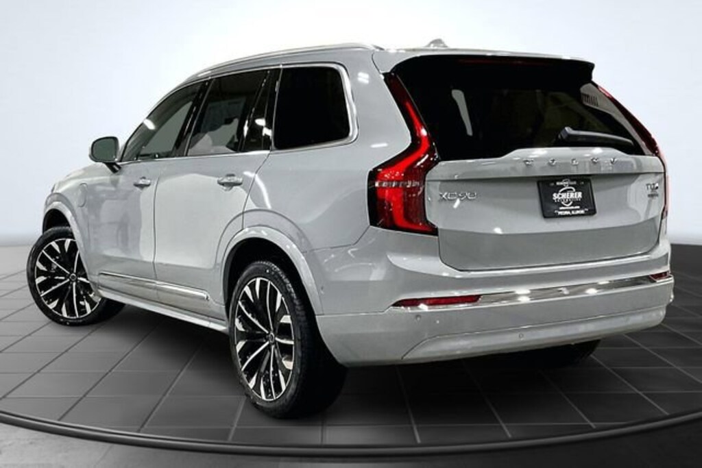 New 2026 Volvo XC90 plug-in hybrid T8 Plus 7-Seater SUV