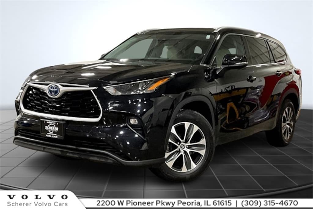 Used 2022 Toyota Highlander Hybrid XLE SUV