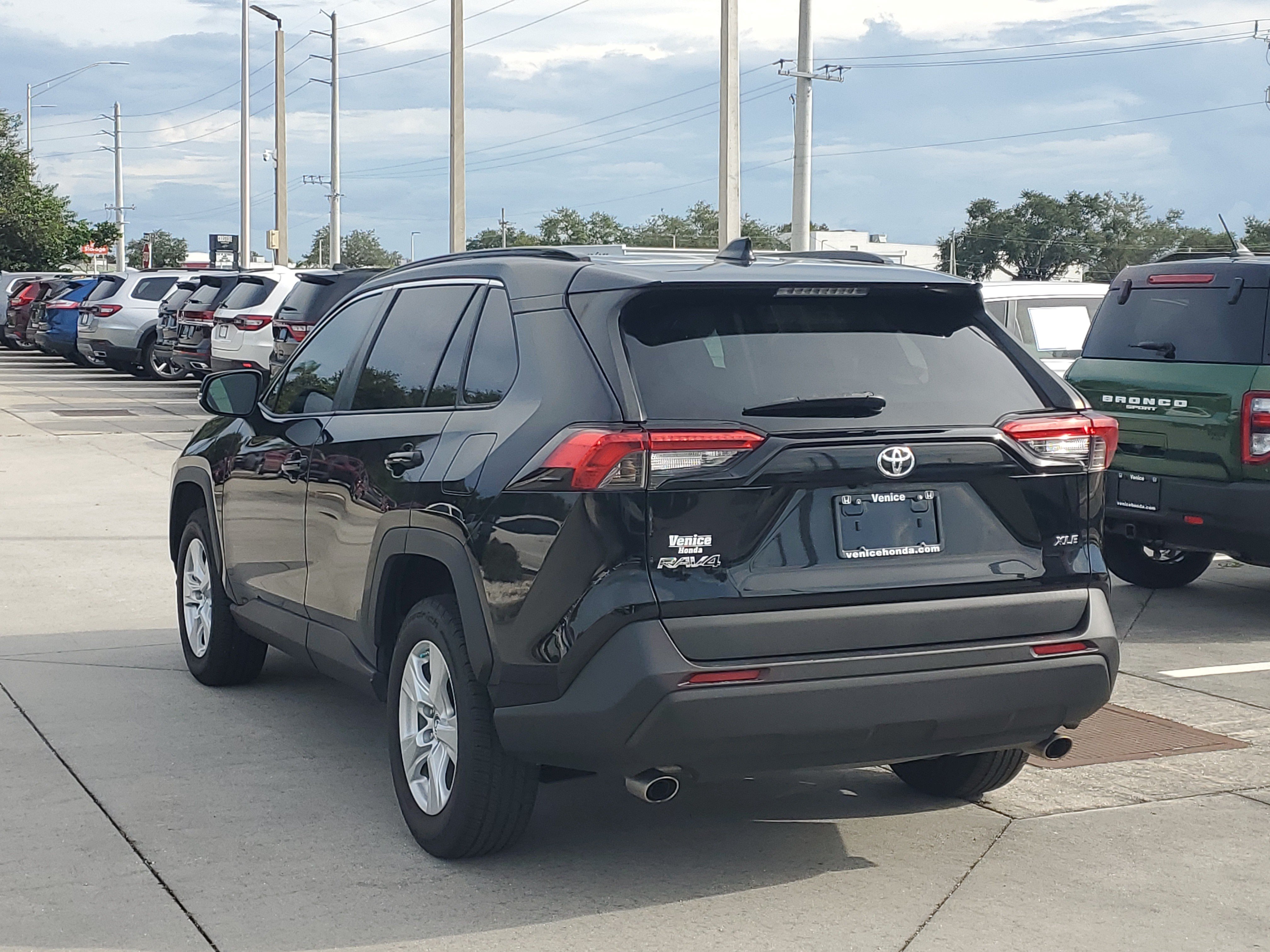 Used 2019 Toyota RAV4 XLE XLE FWD