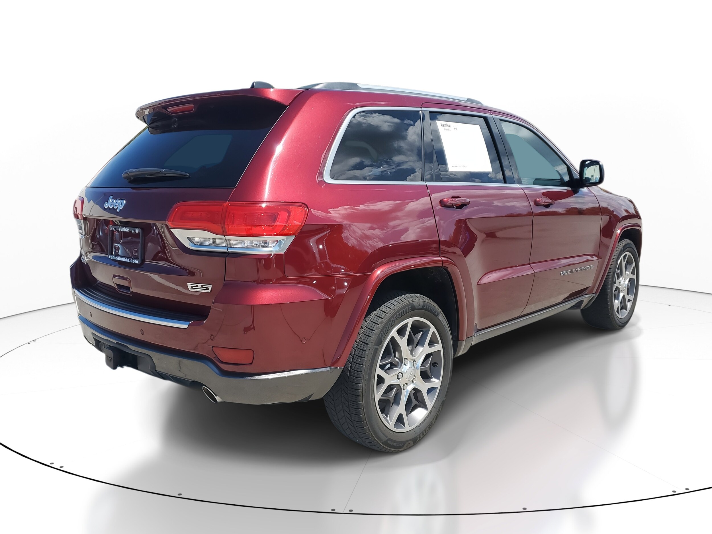 2018 Jeep Grand Cherokee Sterling Edition photo 4