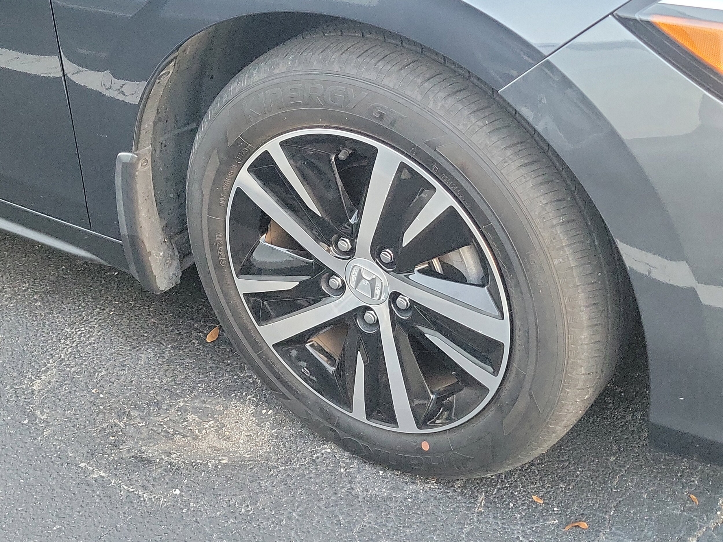 2023 Honda Civic Hatchback LX photo 2