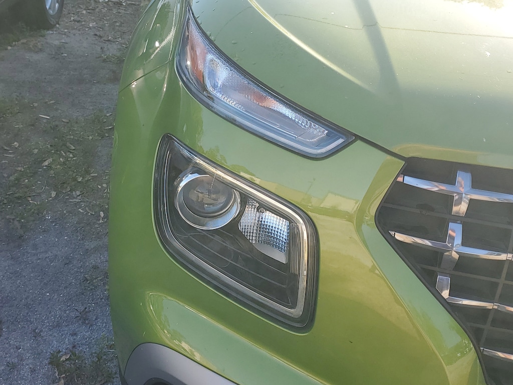 Used 2023 Hyundai Venue SEL SEL IVT