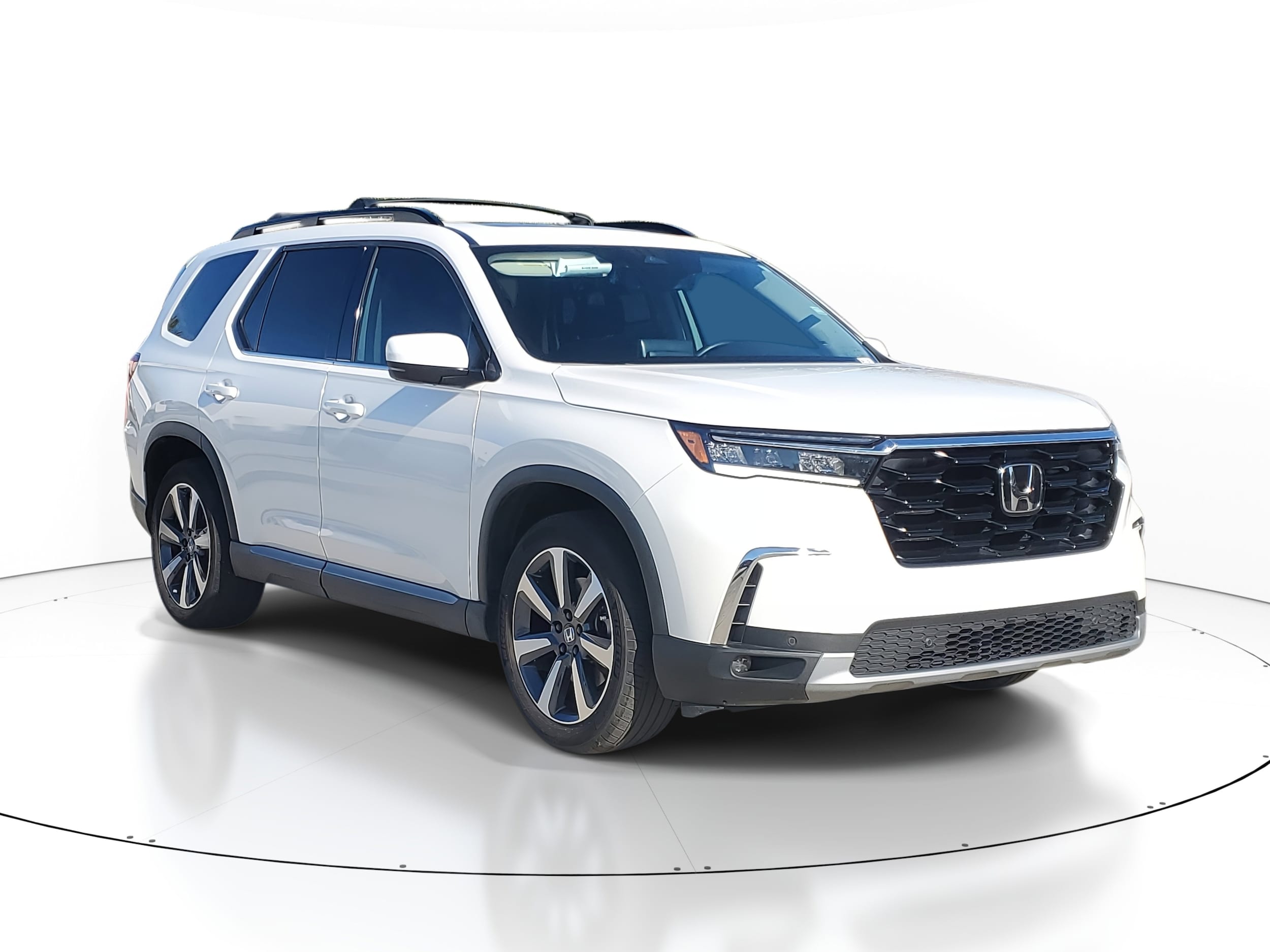 2023 Honda Pilot Touring's photo