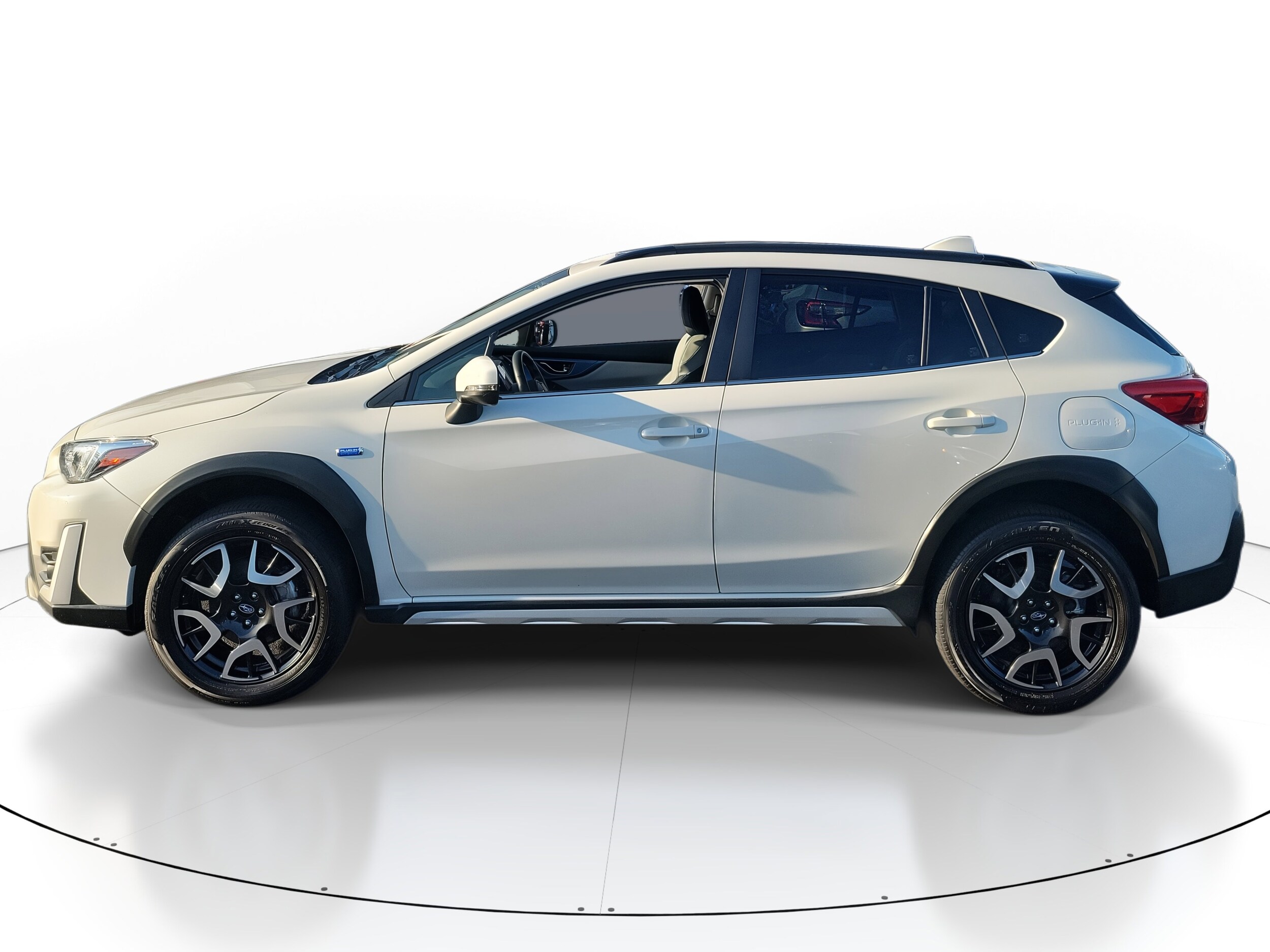 2022 Subaru Crosstrek Hybrid photo 2