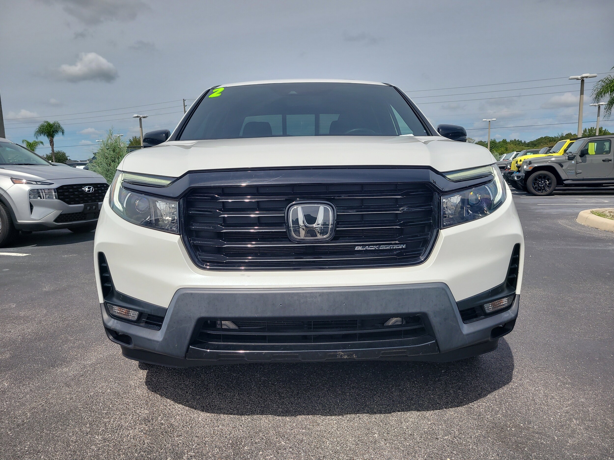 2022 Honda Ridgeline Black Edition photo 2