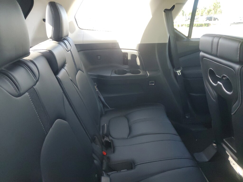 2024 Honda Pilot Touring photo 4