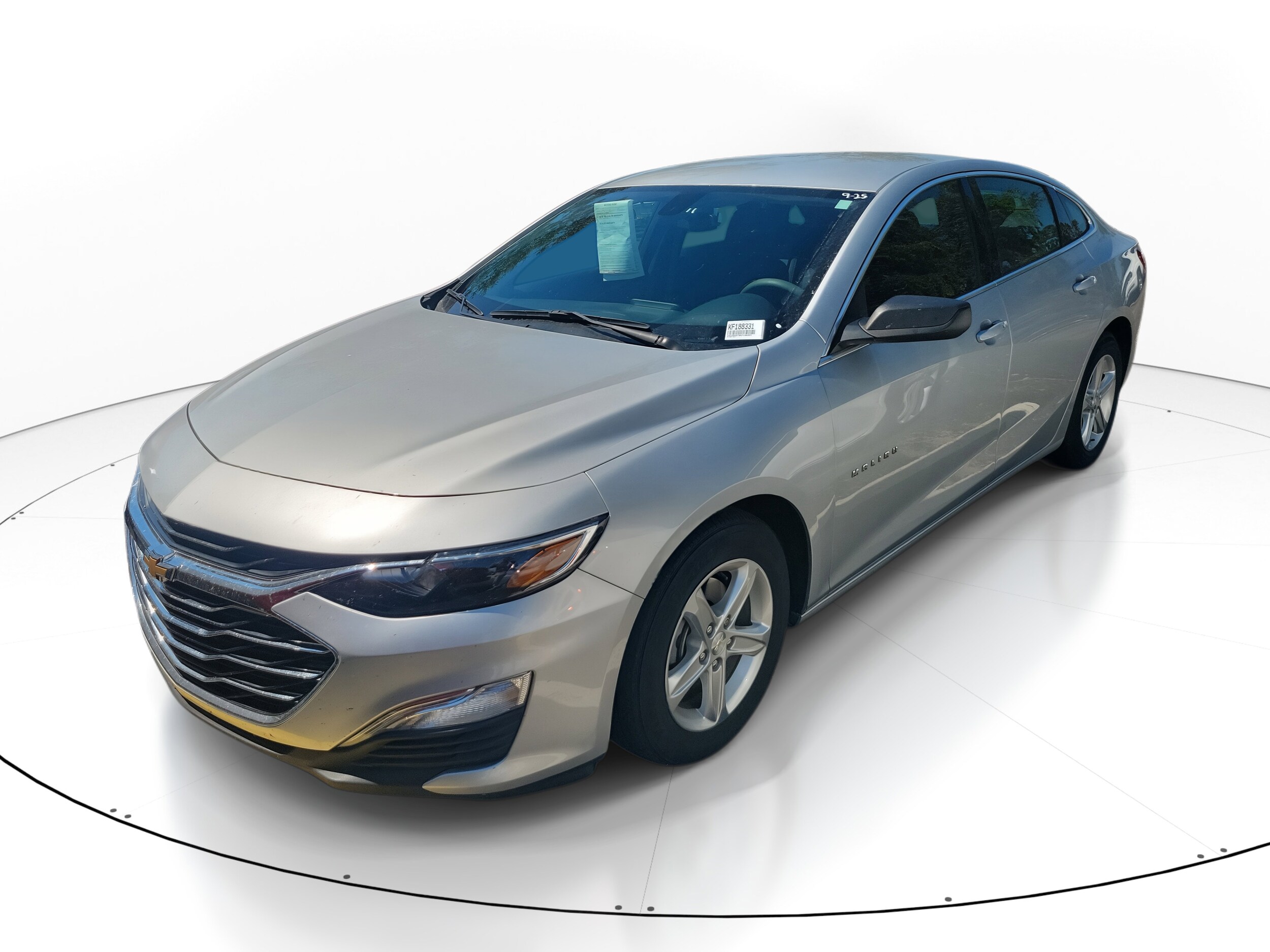 2019 Chevrolet Malibu LS photo 3