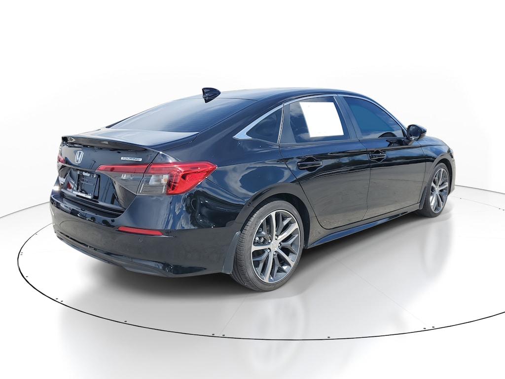 2024 Honda Civic Touring photo 4