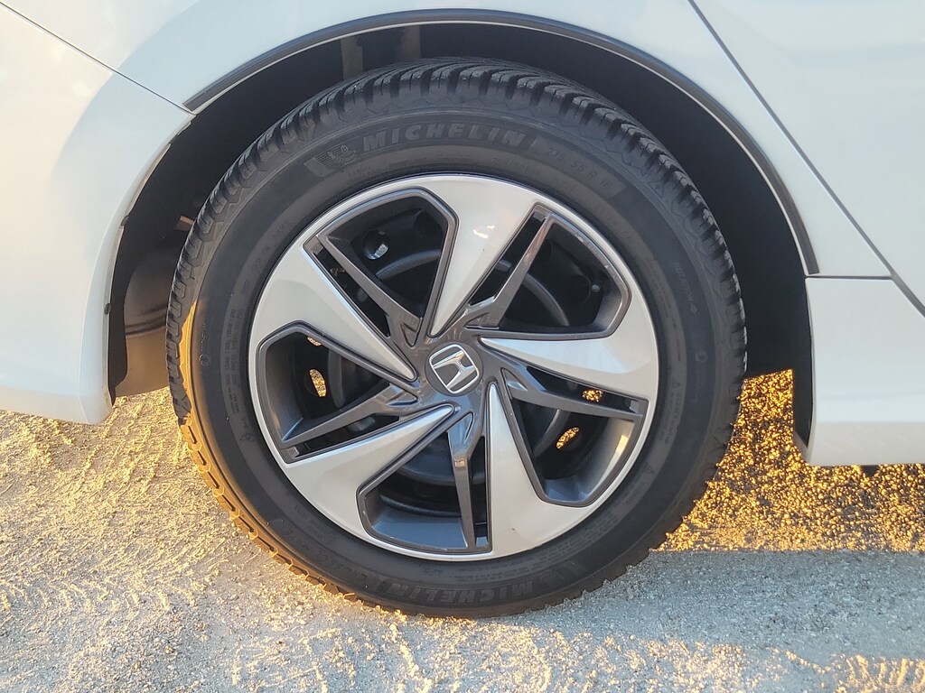 2019 Honda Civic LX photo 3