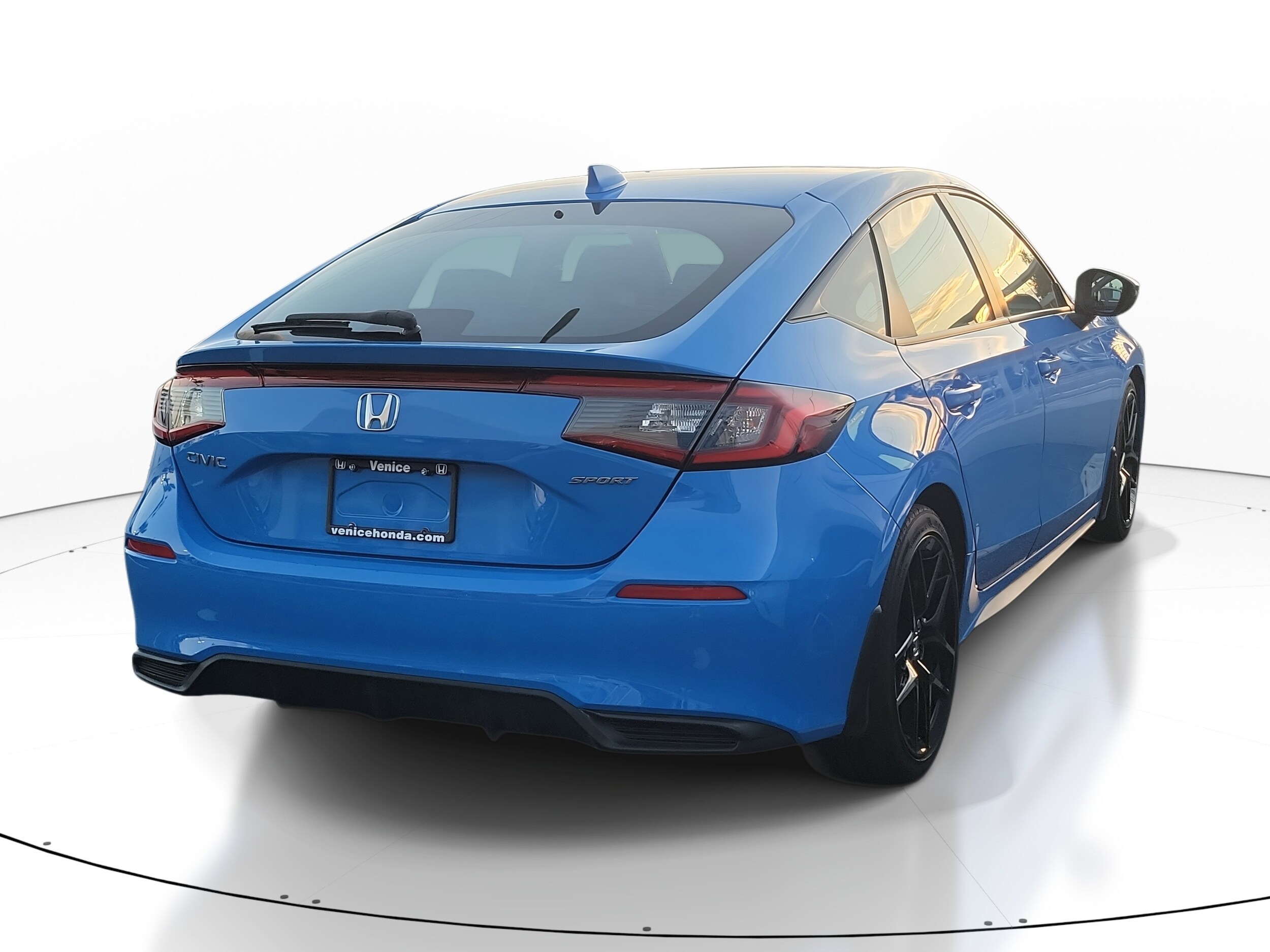 2022 Honda Civic Hatchback Sport photo 2