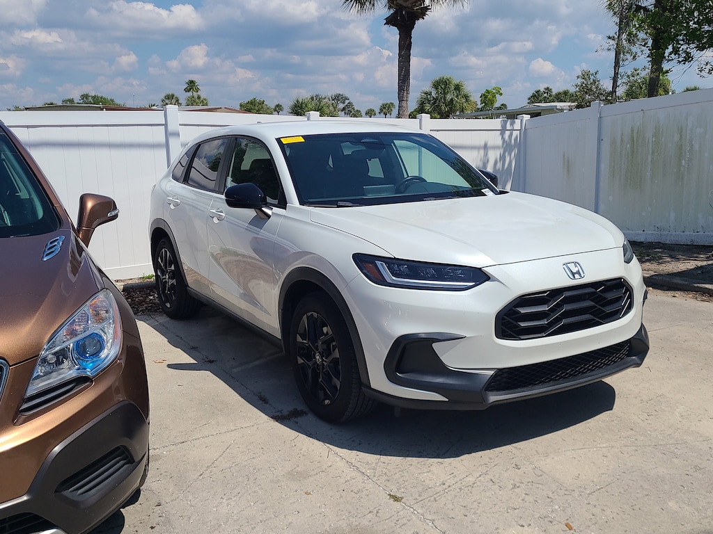 Certified 2023 Honda HR-V Sport Sport 2WD CVT